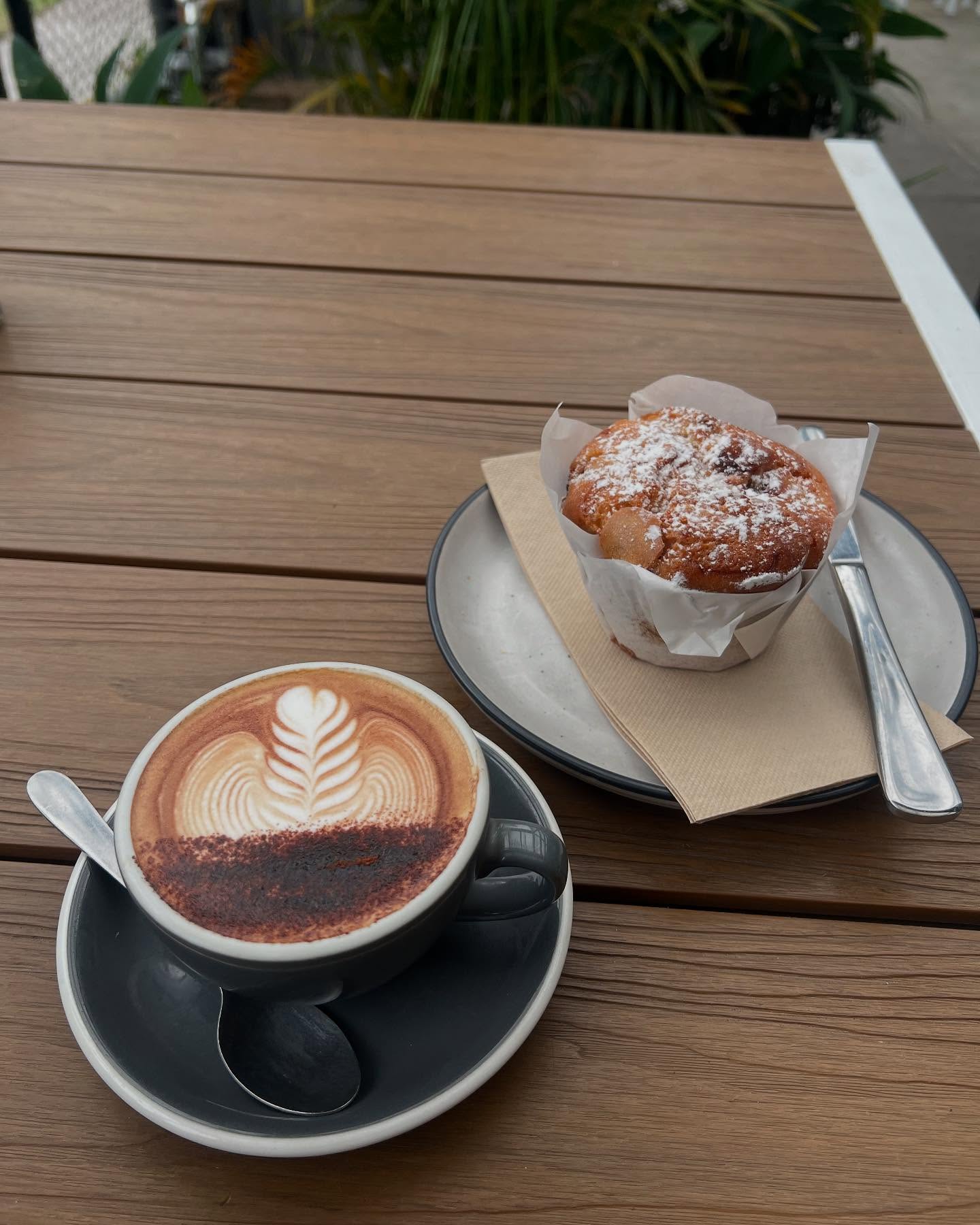 Our winter partners-in crime π€
Fresh daily muffins baked in-house, accompanied by a tailored hot coffee is our view on the perfect start to your day! π
Also find them on our extensive UberEats menu if you canβt make it in ππ»